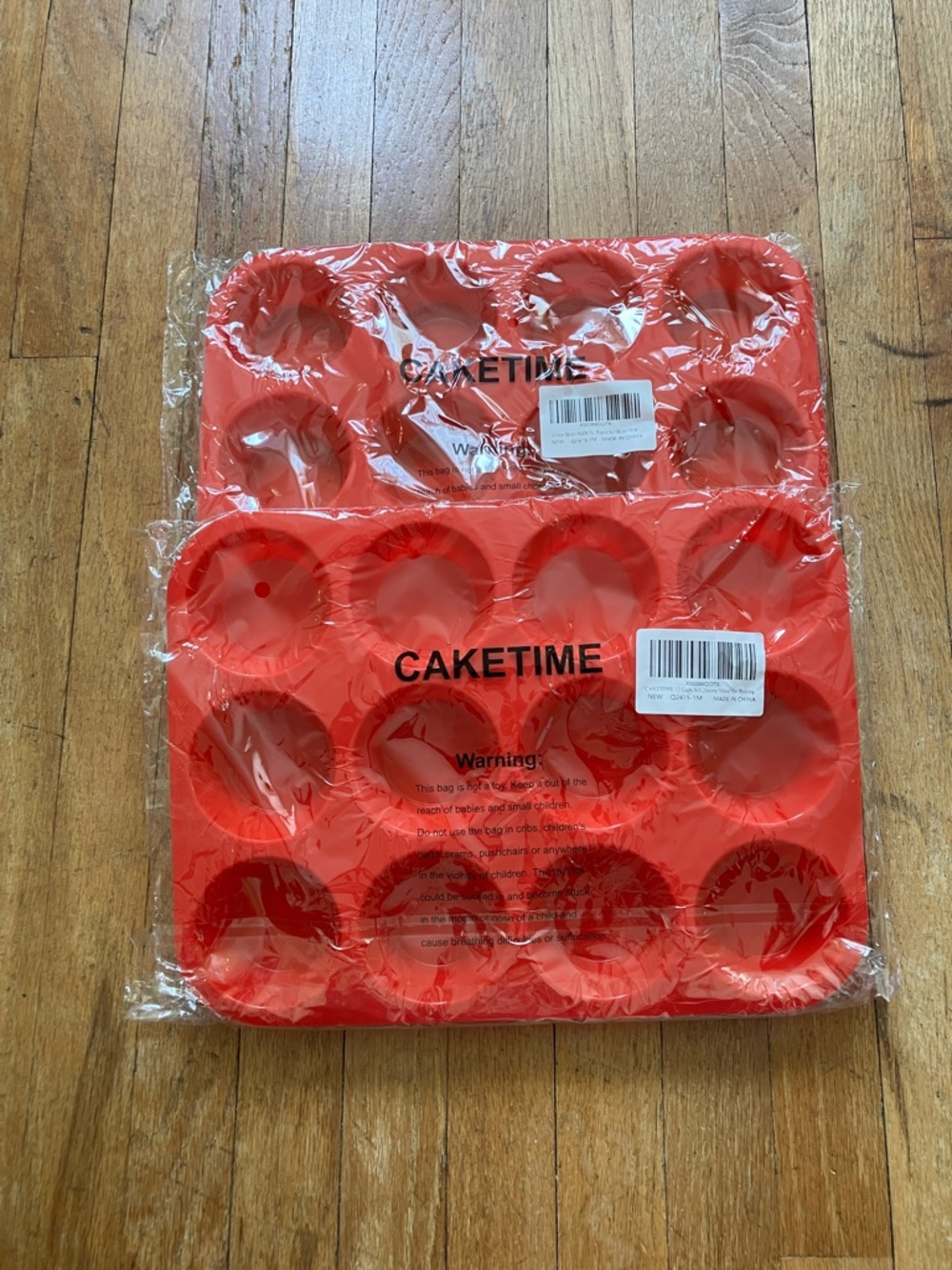 NWT Silicone Muffin Tins 2-12 count trays